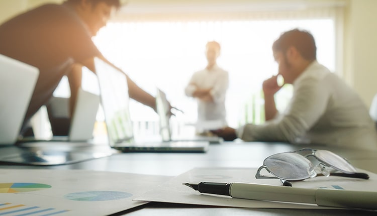 Estudiantes de la Universidad Champagnat en una clase práctica